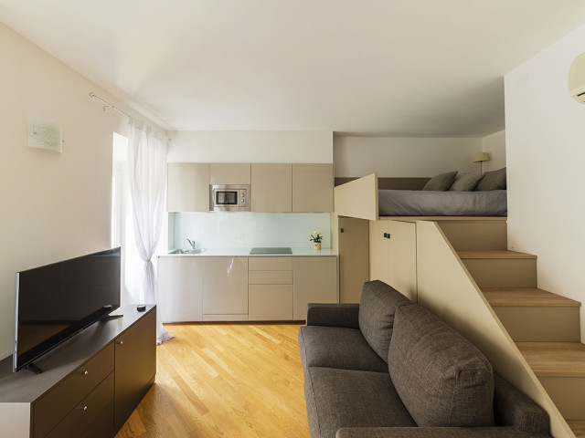 Restored Studio Apartment in the Historical Centre of Como (Apartment 2K)