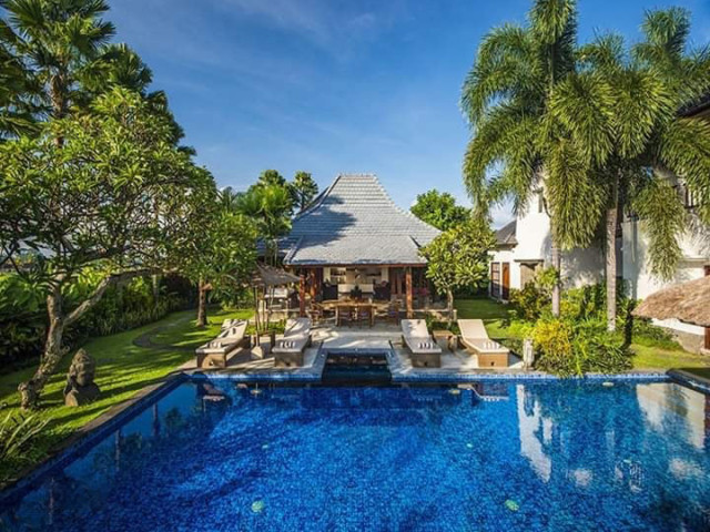 Modern 3 Bedroom Traditional Bali Style Villa