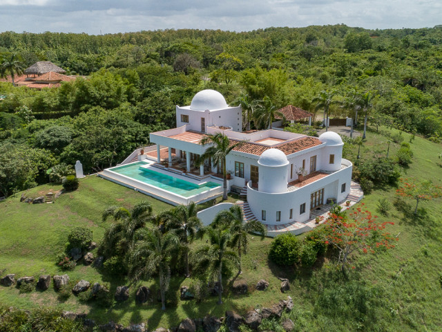 Fabulous 5 Bedroom Luxury Ocean View Designer Villa for Sale in Pedasi, Panama