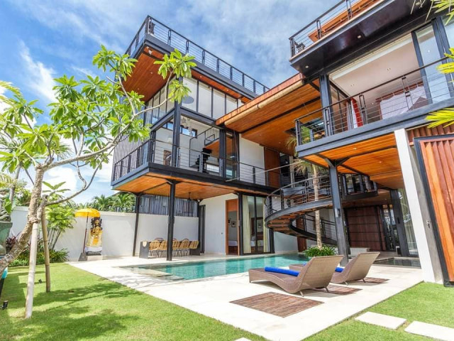 Unique 5 Bedroom Ultra-Modern Lifestyle Villa for Sale in Umalas, Bali