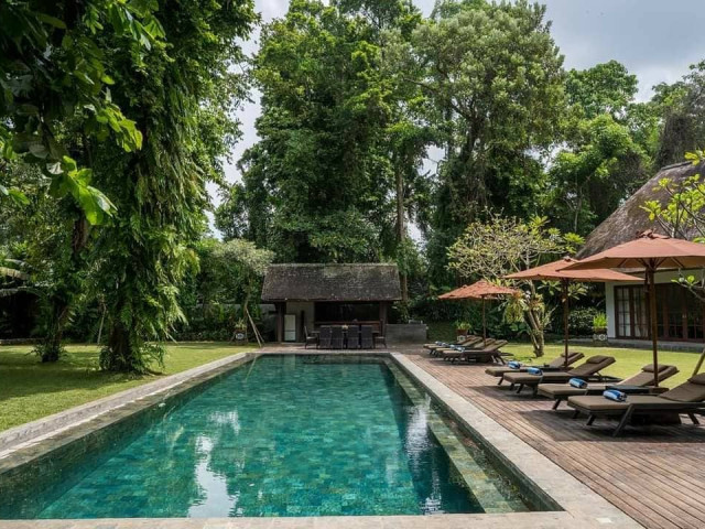 Expansive 7 Bedroom Private Estate with Beautifully Groomed Gardens for Sale in Kerobokan, Bali