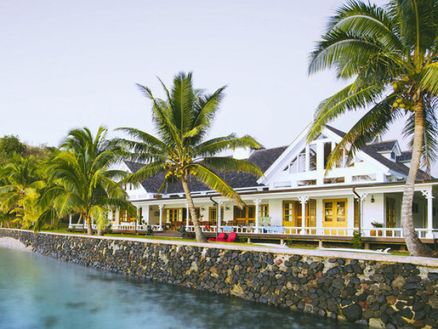 Stunning 4 Bedroom Private Colonial Beach Retreat with 5 Guest Bures & 2 Beach Frontages for Sale on the Rainbow Reef, Fiji