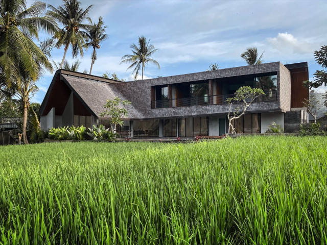 High-End 6 Bedroom Luxury Bespoke Designer Villa for Rent in Ubud, Bali