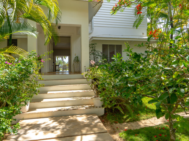 Magnificent 5 Bedroom Private Colonial Style Beachfront Villa for Sale in La Esperanza, Las Terrenas