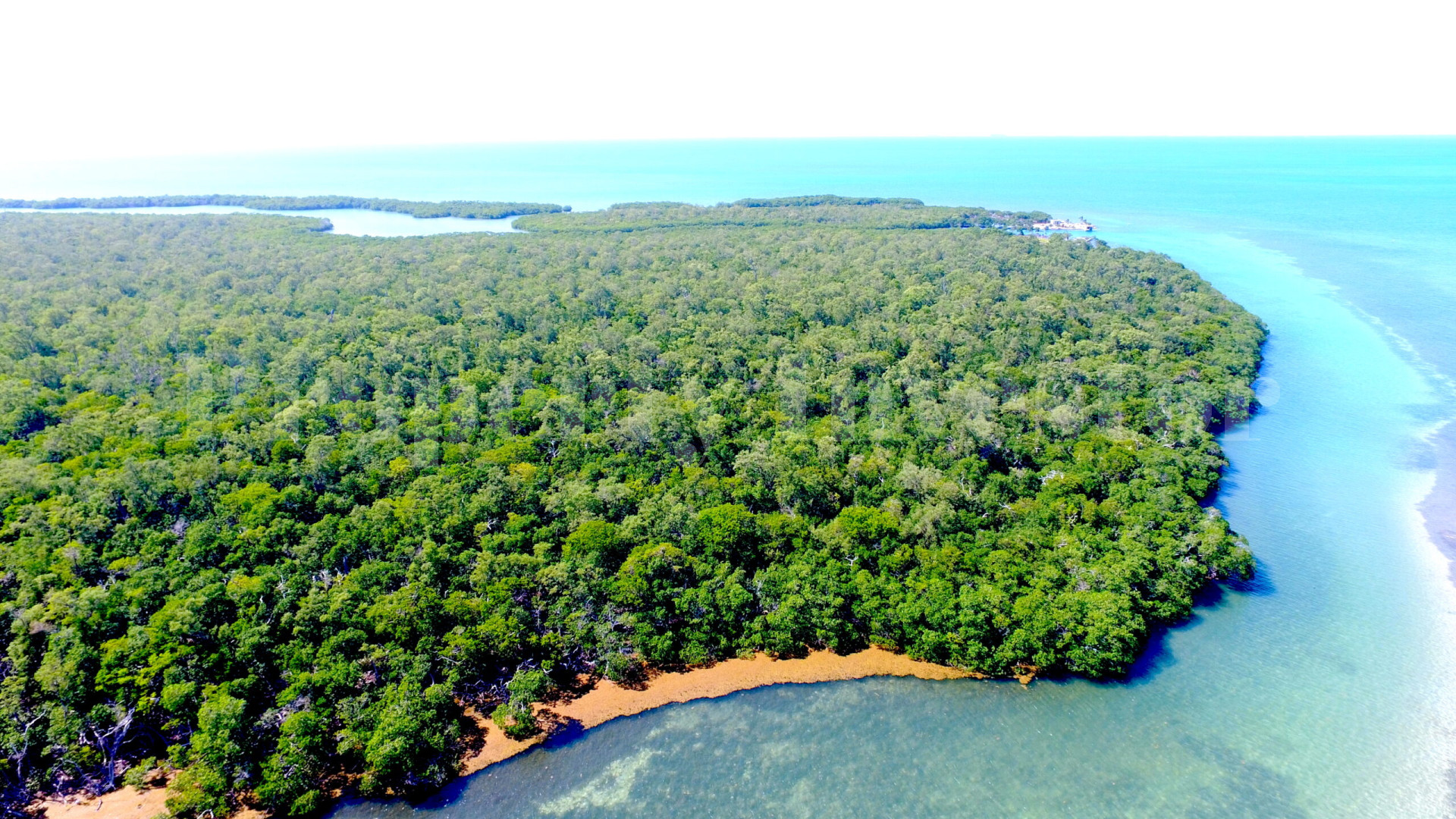 Long Middle Caye — 30 Acre Oceanfront Virgin Island Parcel for Sale Near Belize City