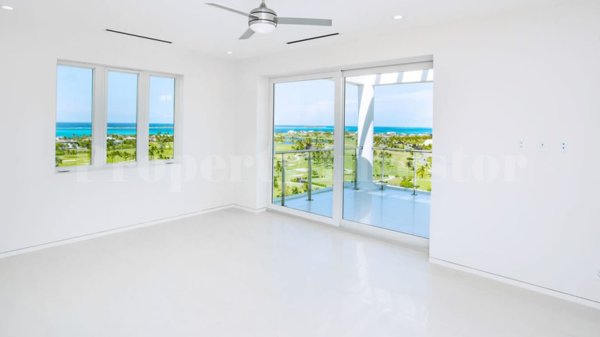 4 Bedroon Luxury Penthouse Condo on Paradise Island