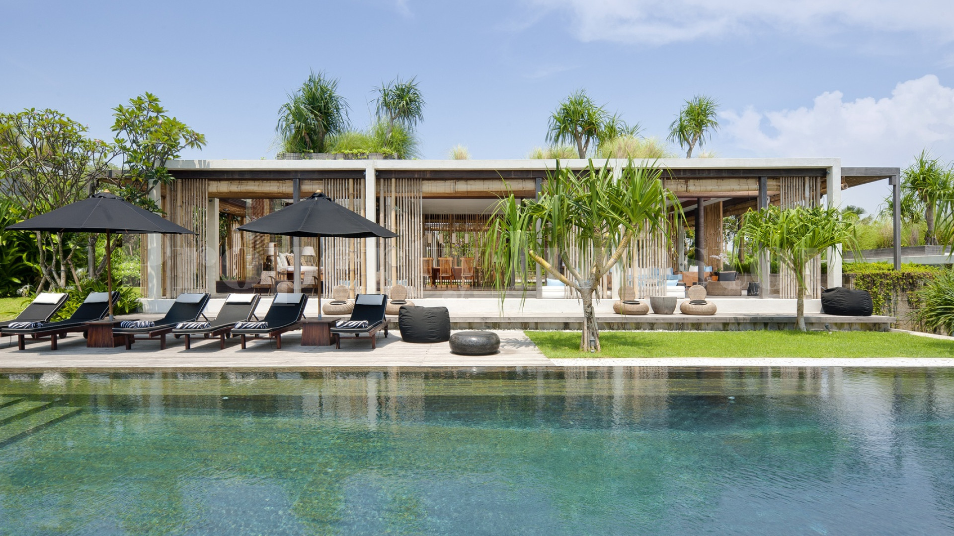 Breathtaking 3 Bedroom Beachfront Estate in Tanah-Lot, Tabanan, Bali