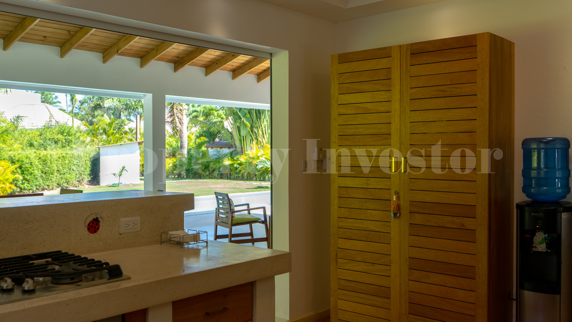 Spacious 6 Bedroom Contemporary Villa for Sale Near Playa Bonita, Dominican Republic