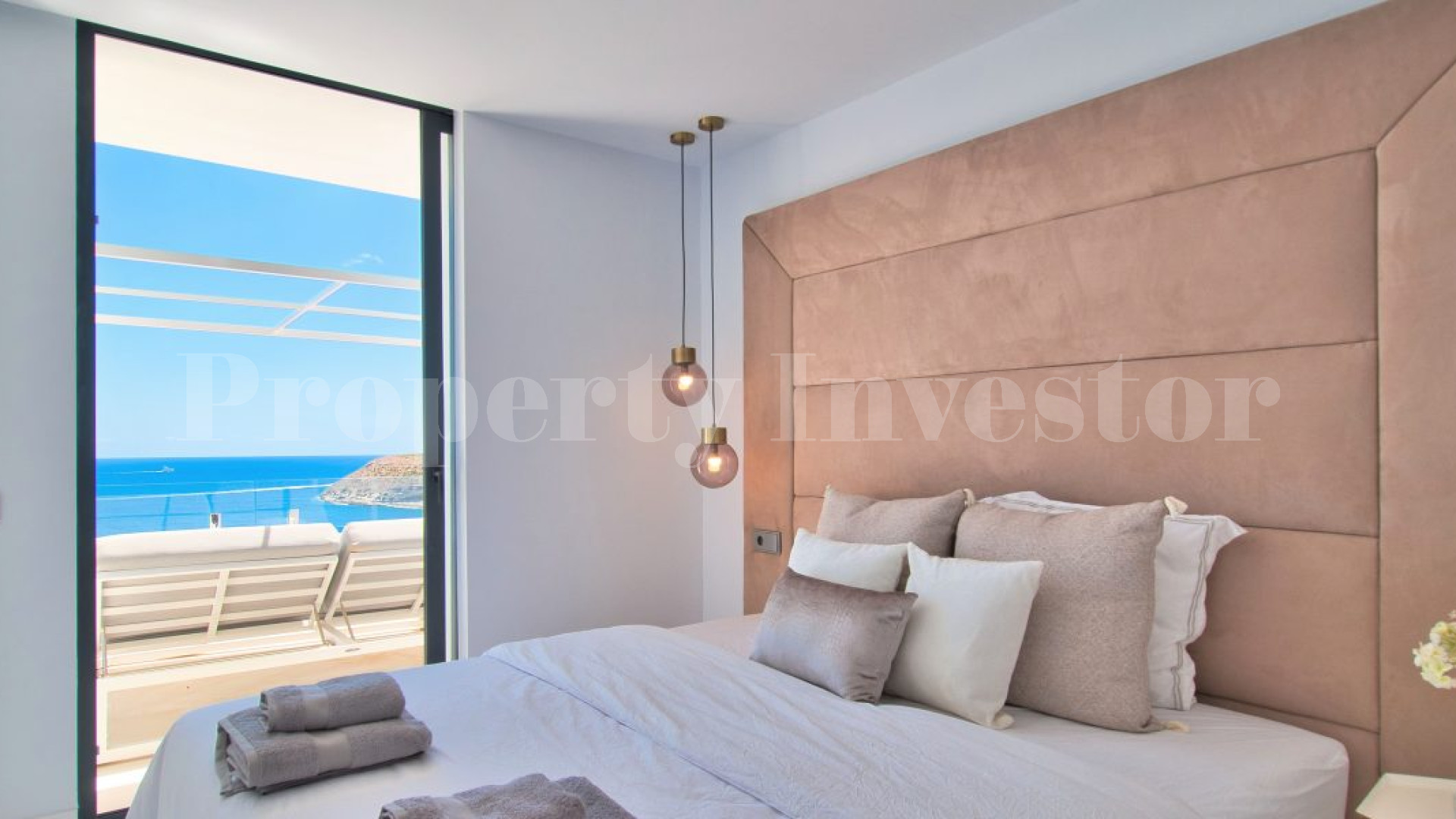 Luxury 2 Bedroom Sea View Apartment on First Line Near Palma