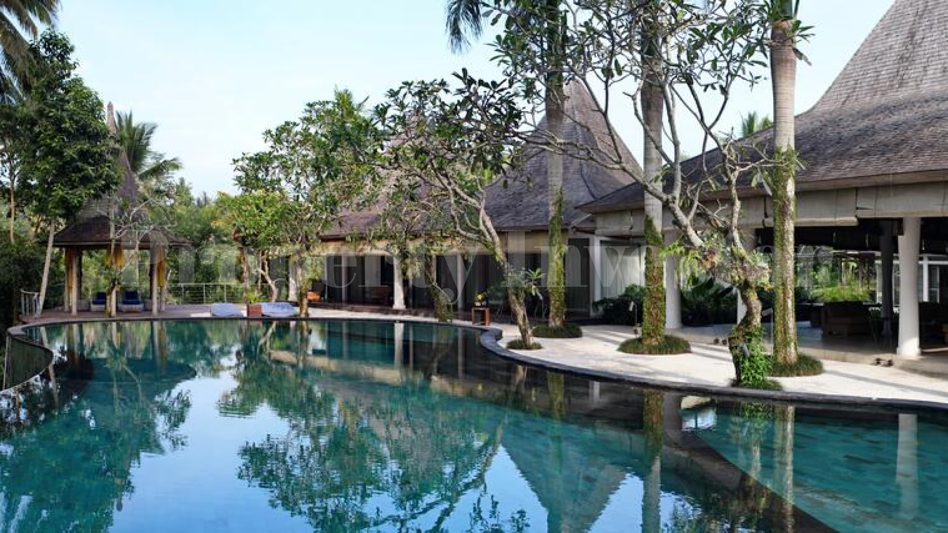 Exotic 4* Boutique Hotel & Spa with 26 Rooms & Villas in Ubud, Bali