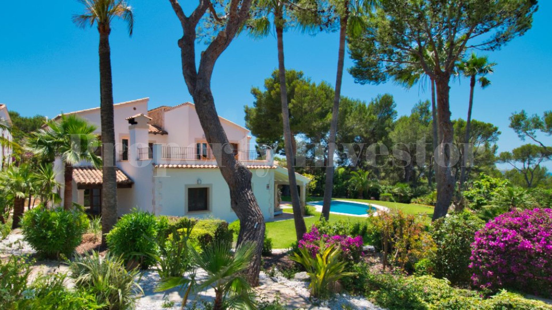 2 Traditional Mediterranean  Sea View Villas in Nova Santa Ponsa, Mallorca