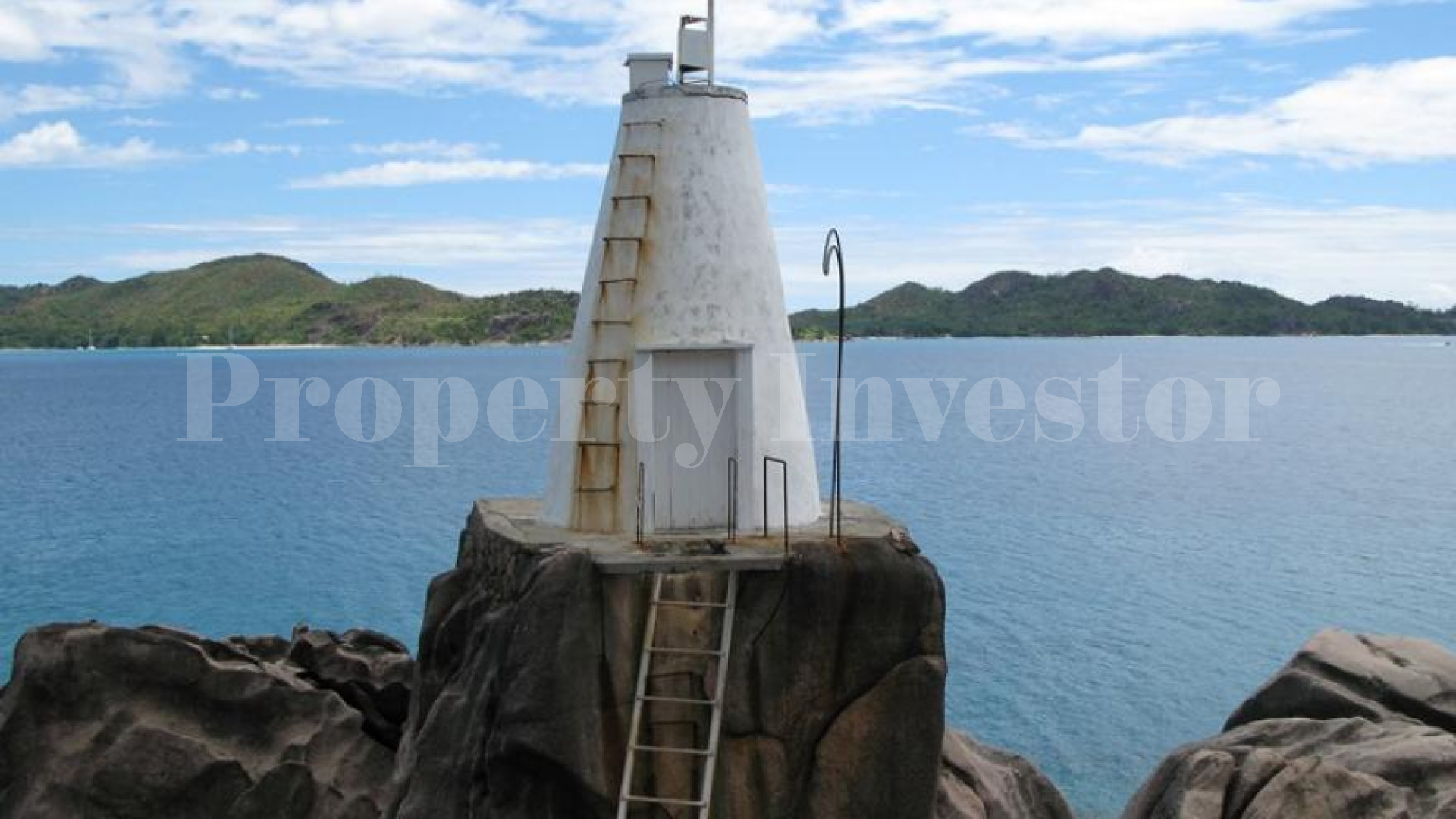 Large 4 Hectare Parcel of Land for Sale on Praslin Island