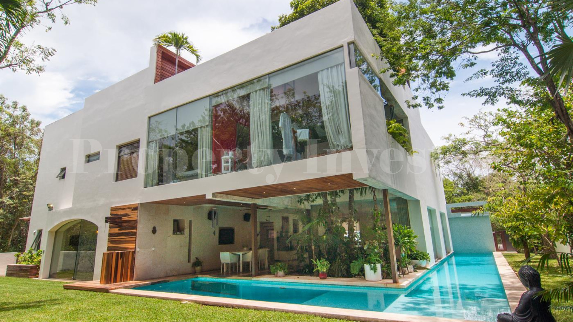 Amazing 6 Bedroom Luxury Villa with Rental History & Returns in Playacar, Playa del Carmen