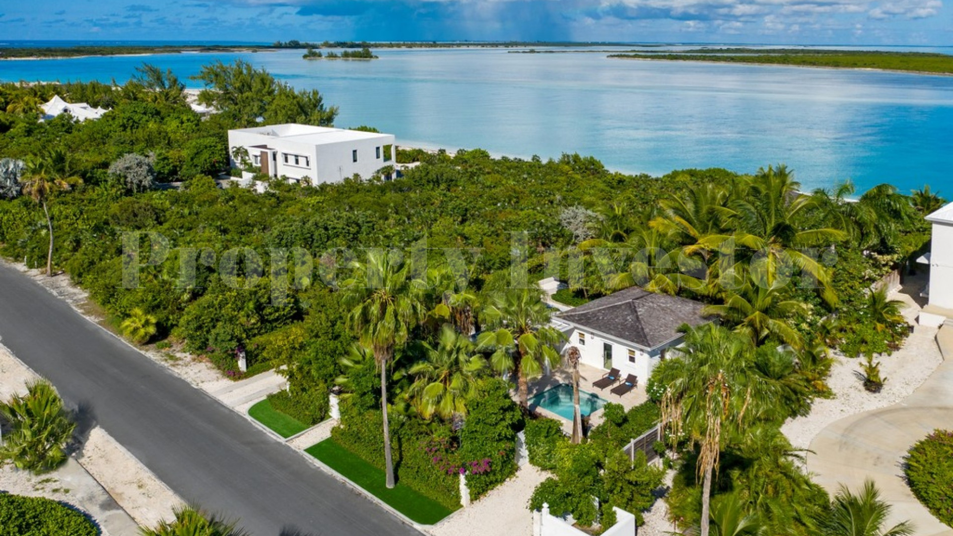 Exclusive Luxury 4 Bedroom Beachfront Villa in Turks & Caicos