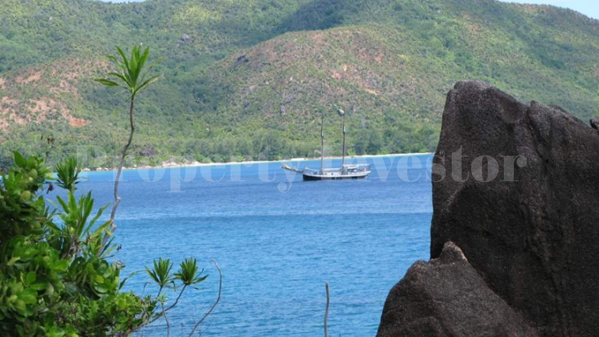 Large 4 Hectare Parcel of Land for Sale on Praslin Island