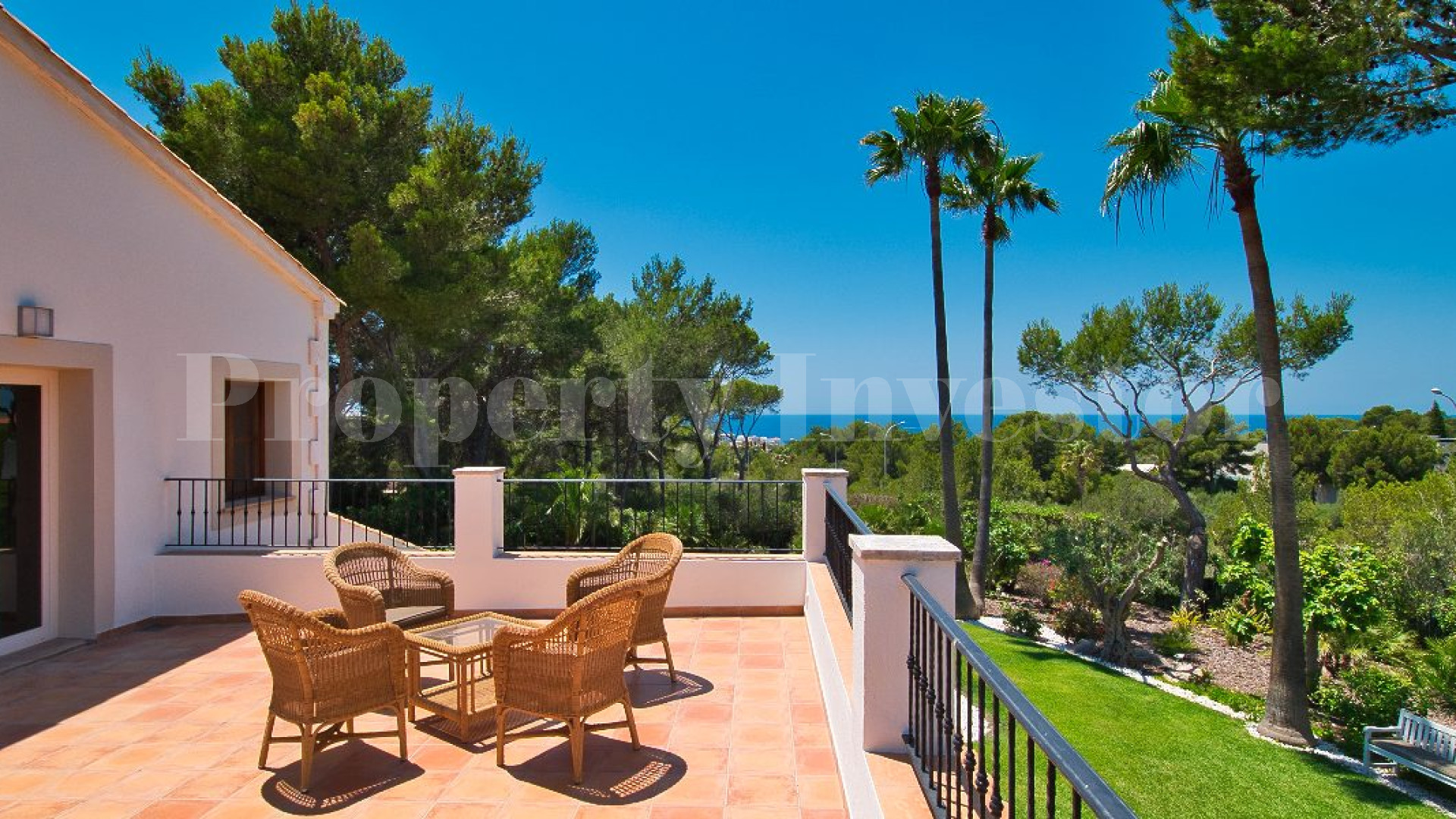 2 Traditional Mediterranean  Sea View Villas in Nova Santa Ponsa, Mallorca