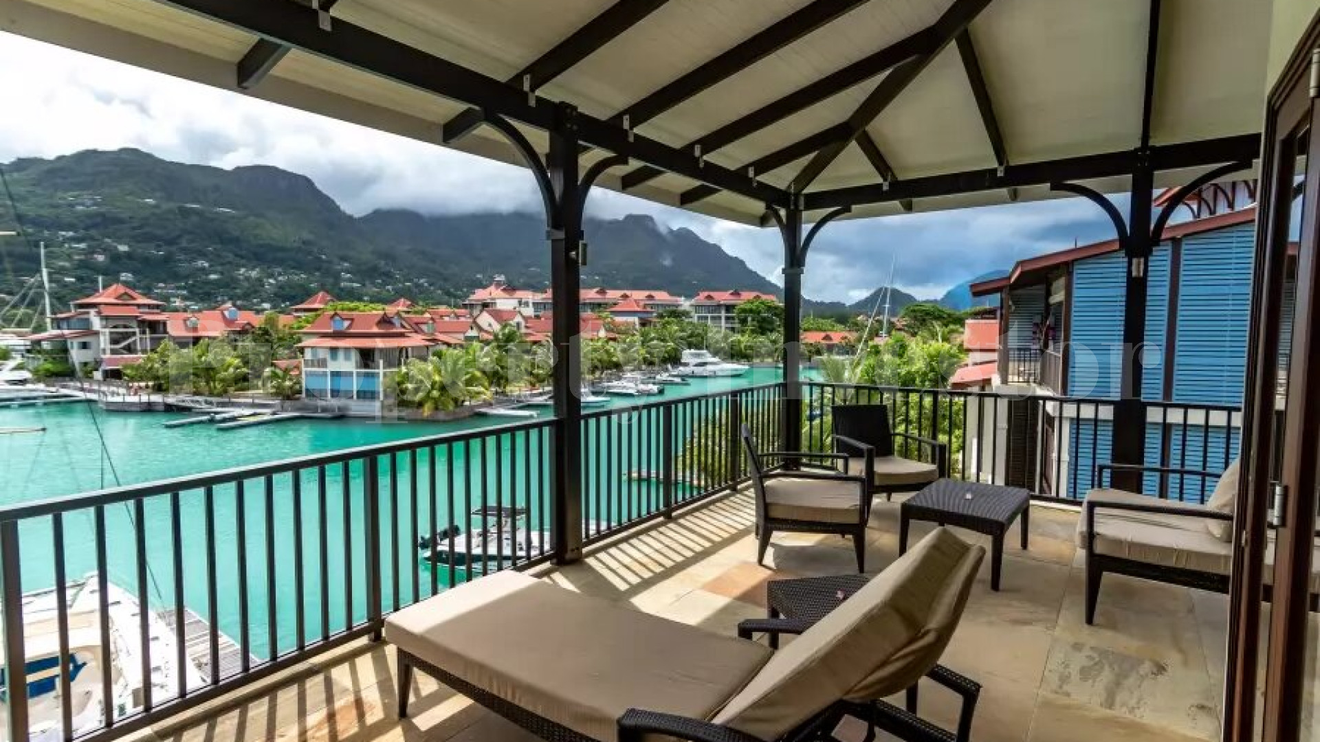 Beautiful 3 Bedroom Luxury Penthouse Apartment with Amazing Balconies for Sale on Eden Island, Seychelles