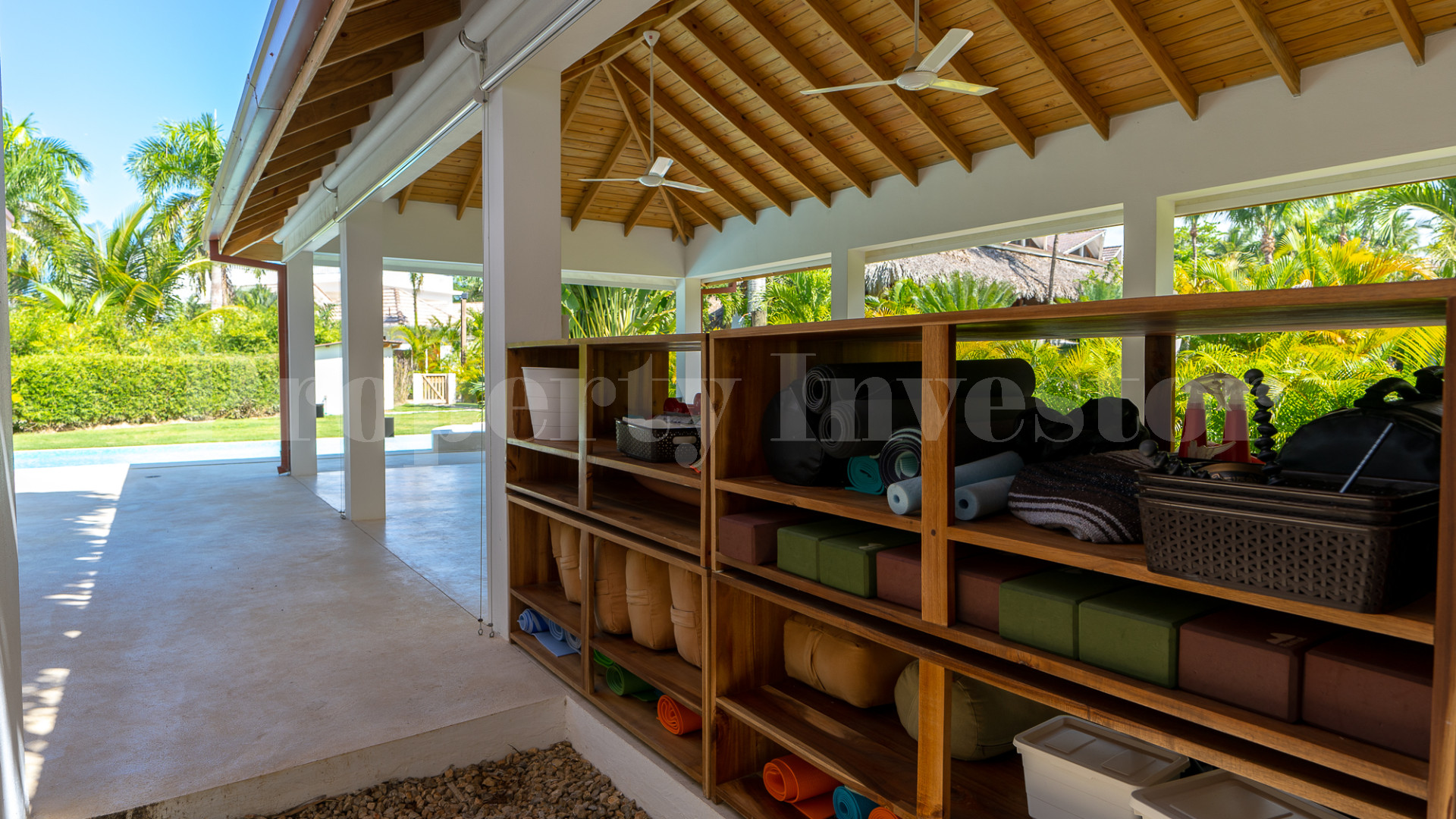 Spacious 6 Bedroom Contemporary Villa for Sale Near Playa Bonita, Dominican Republic