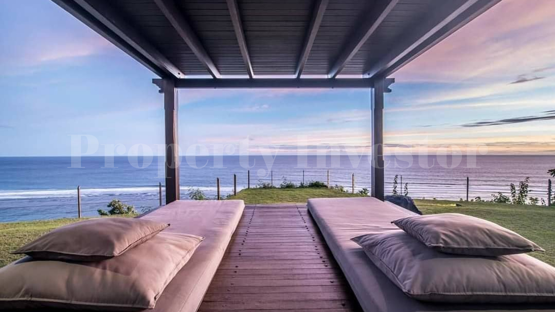 Incredible 3 Bedroom Luxury Clifftop Oceanview Villa with Private Beach Access for Sale in Uluwatu, Bali