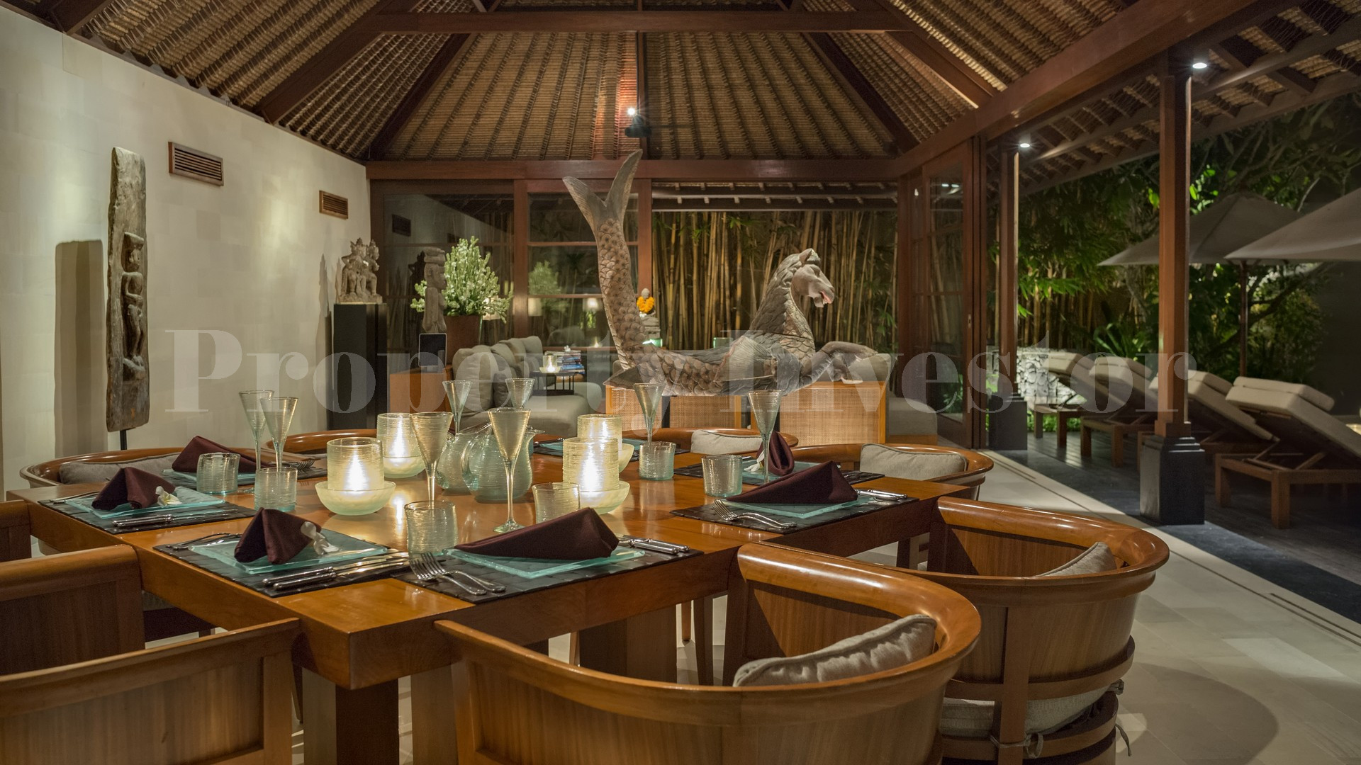 Chic 3 Bedroom Modern Balinese Villa in Prime Location for Sale in Seminyak, Bali