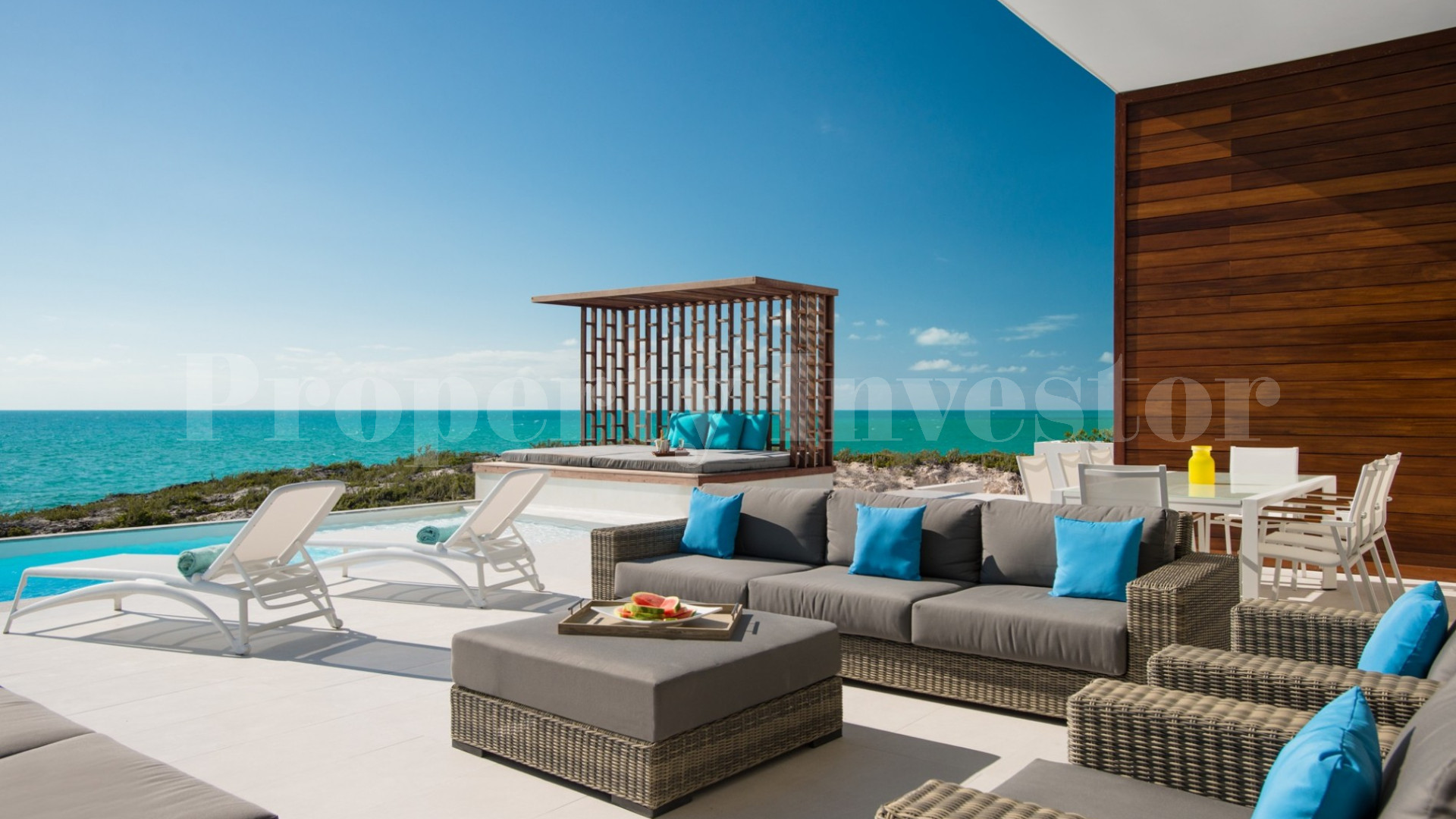 Stunning 6 Bedroom Beachfront Villa in Turk & Caicos