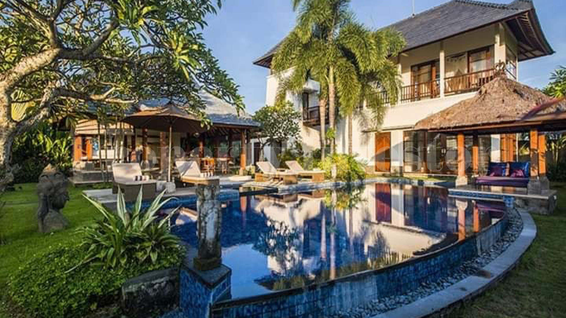 Modern 3 Bedroom Traditional Bali Style Villa