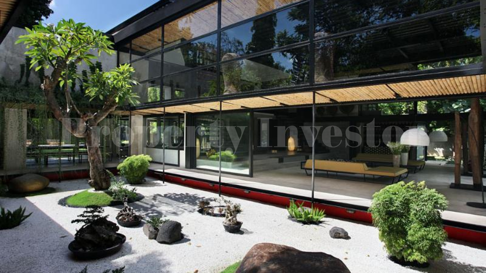 Ultra Modern 5 Bedroom Villa in the Heart of Seminyak