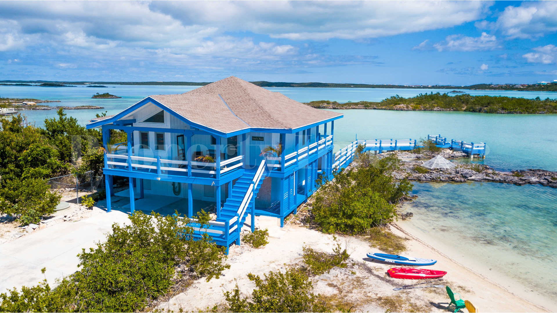 Charming 3 Bedroom Residence on Chalk Sound, Turks & Caicos