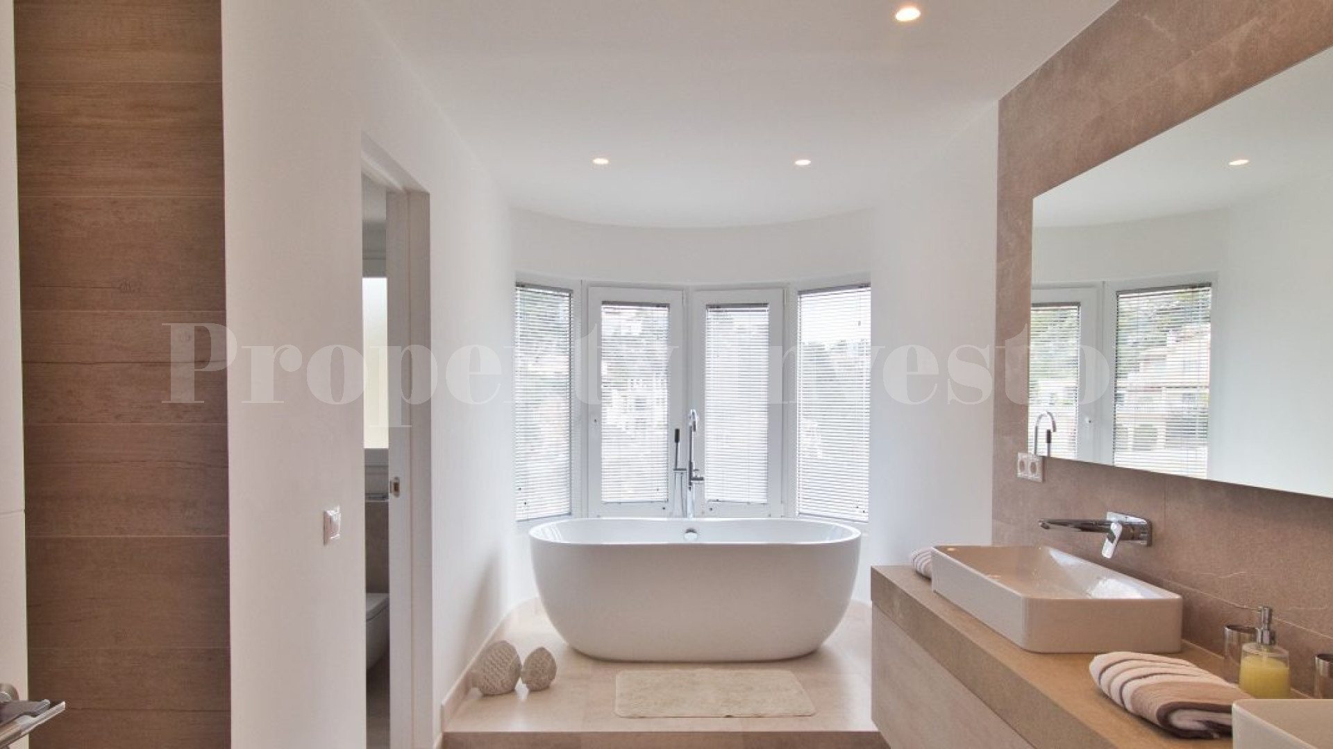 Luxury 4 Bedroom Sea View Villa in Prime Location of Port Andratx