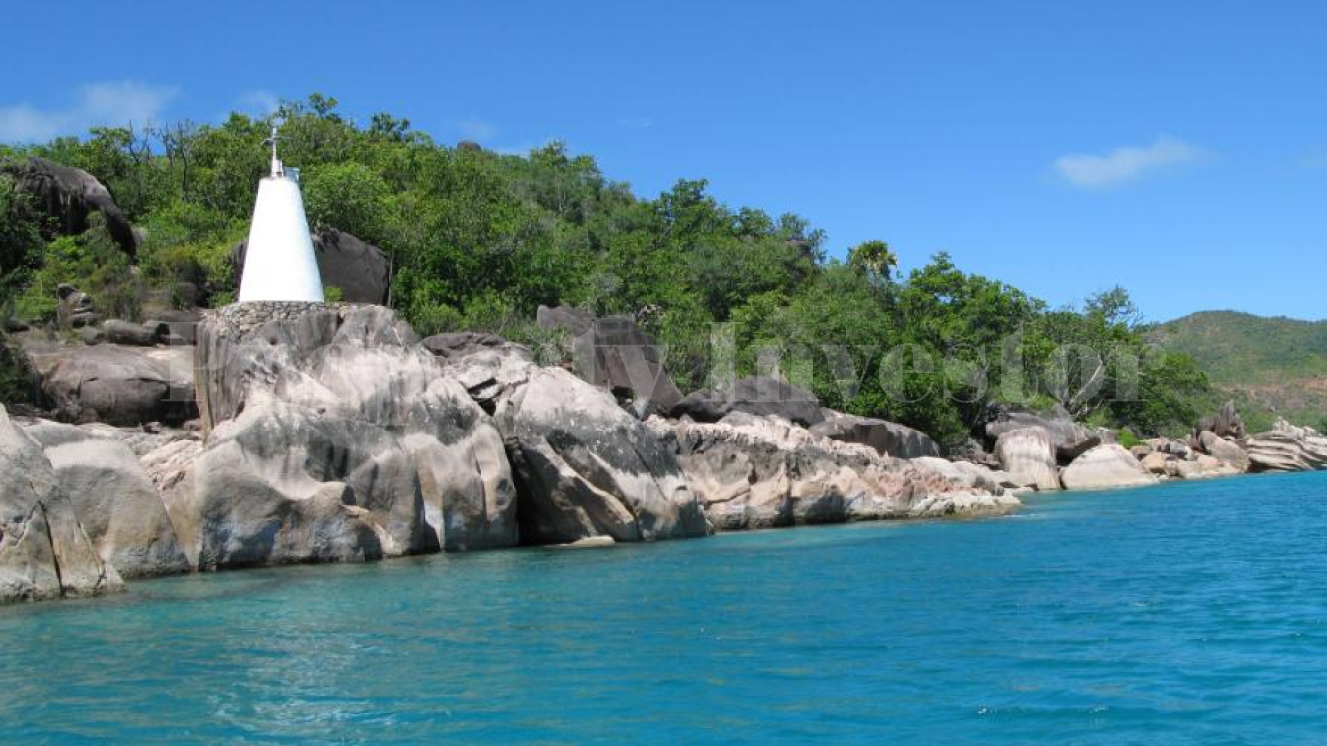 Large 4 Hectare Parcel of Land for Sale on Praslin Island