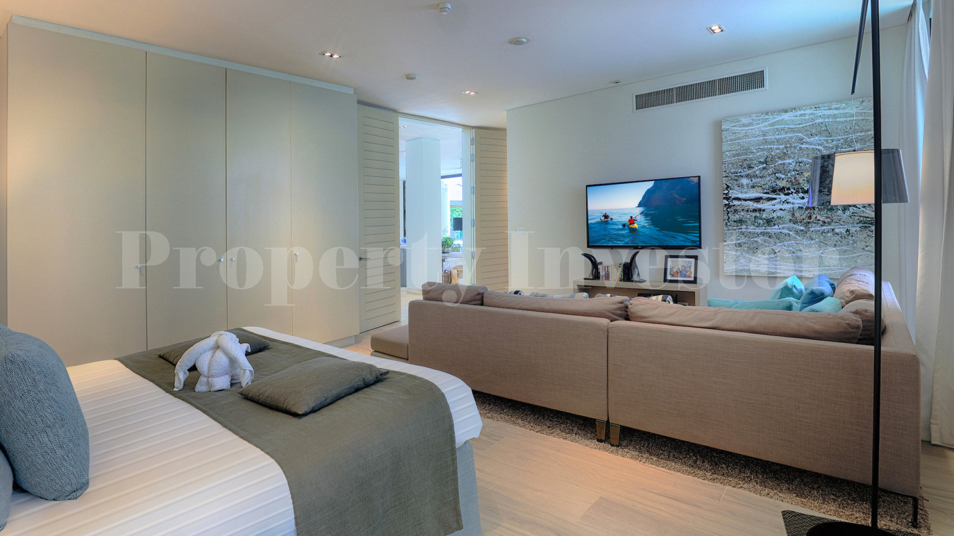 Gorgeous 5 Bedroom Private Luxury Designer Beachfront Villa for Sale in Cape Yamu, Phuket