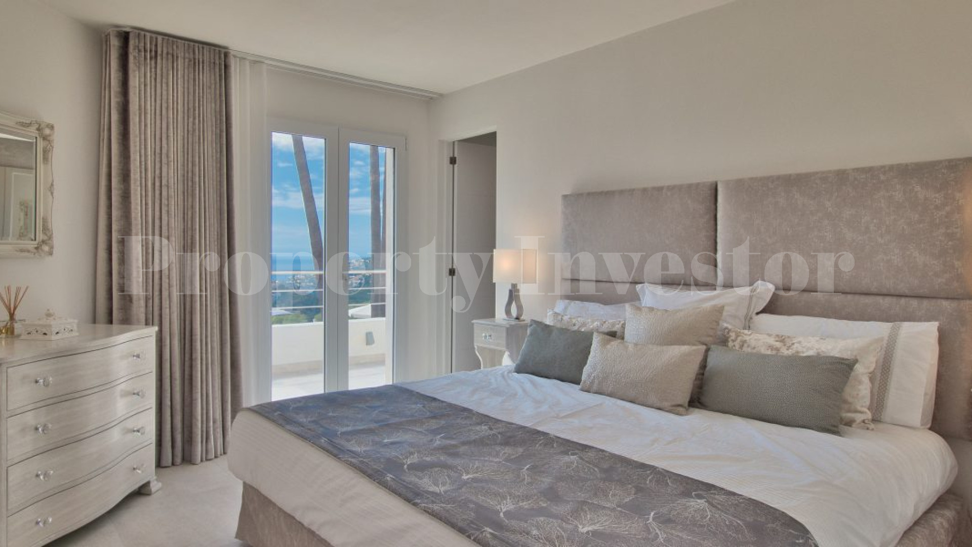 Luxury 4 Bedroom Sea View Villa in Prime Location of Port Andratx