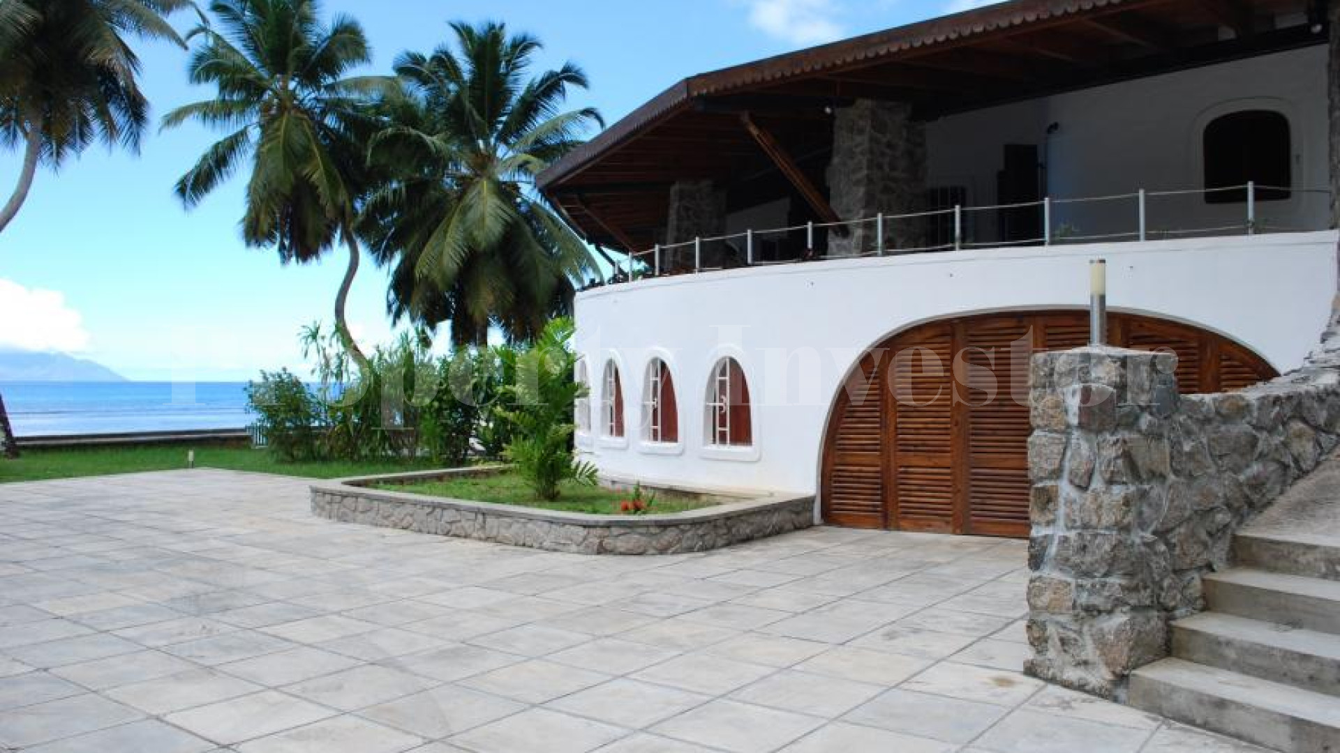 Exclusive 3 Bedroom Modern Beachfront Villa for Sale in Beau Vallon, Seychelles