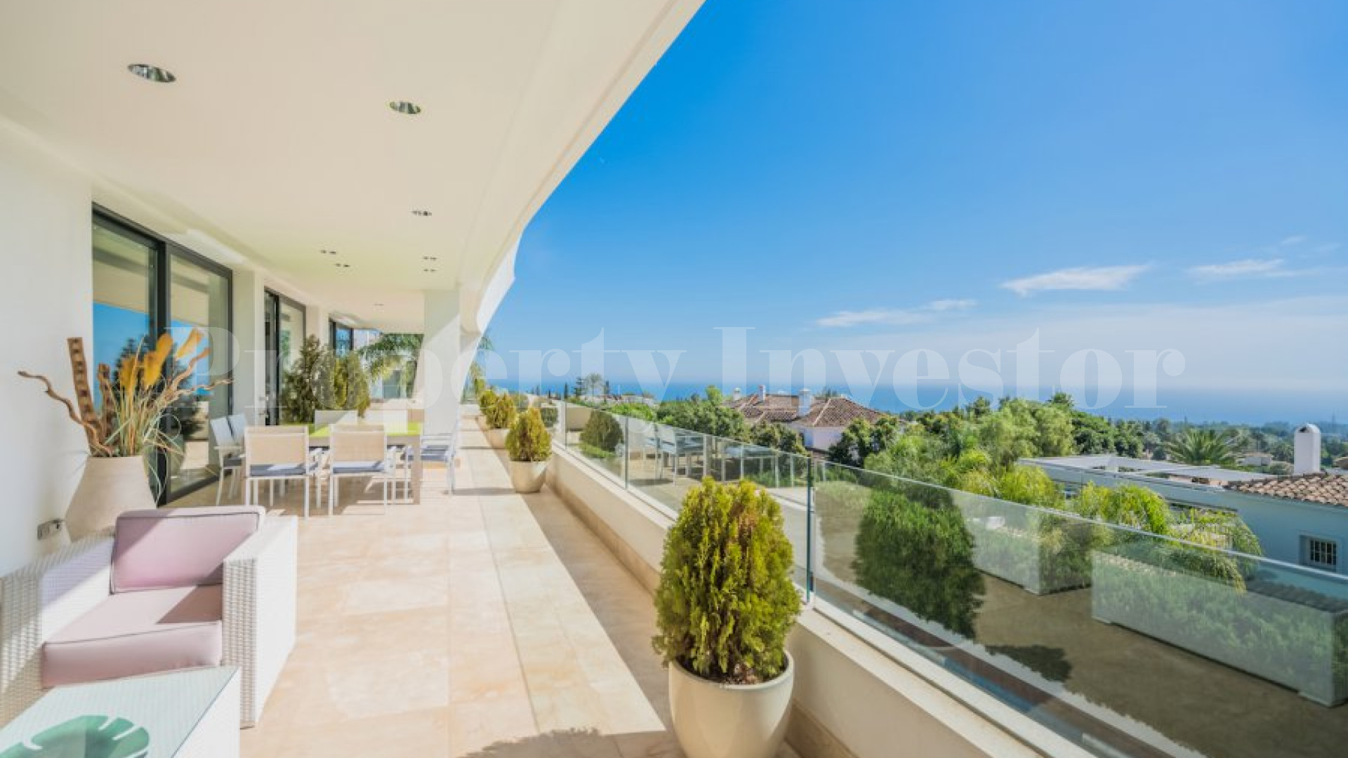 Fabulous 5 Bedroom Duplex Penthouse with Panoramic Sea Views for Sale in Marbella