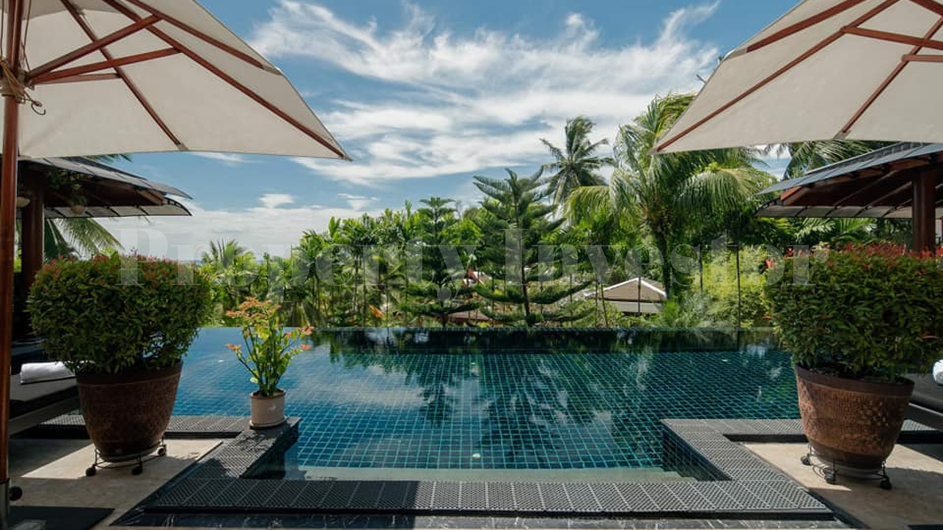 Spectacular 5 Bedroom Star Quality Villa in Phuket