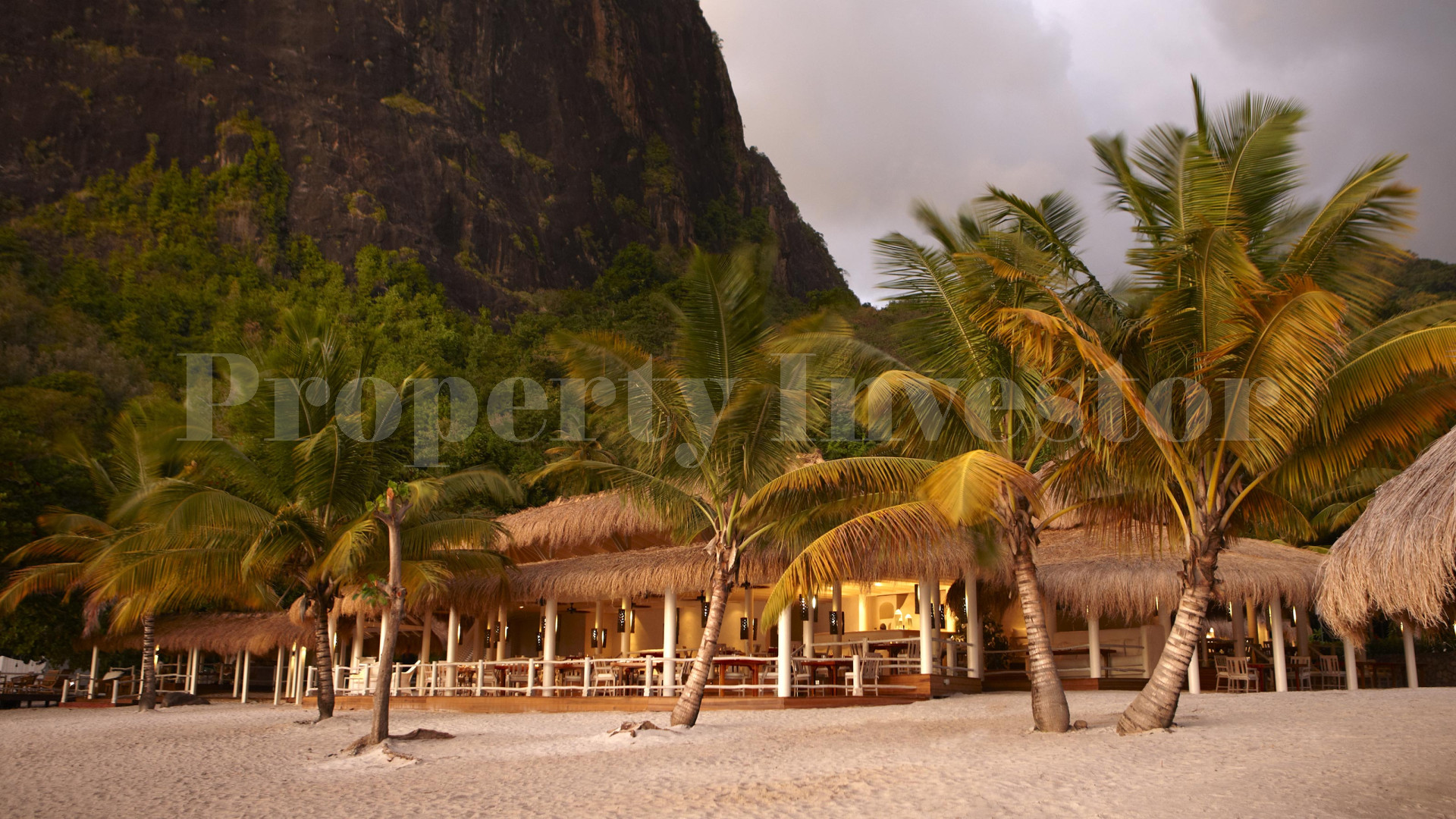 Ultra-Exclusive 4 Bedroom Luxury Beachfront Residence in Saint Lucia