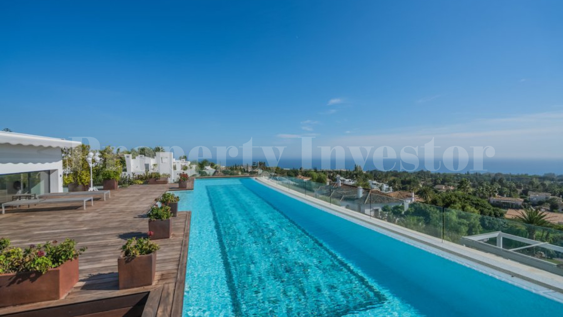 Fabulous 5 Bedroom Duplex Penthouse with Panoramic Sea Views for Sale in Marbella