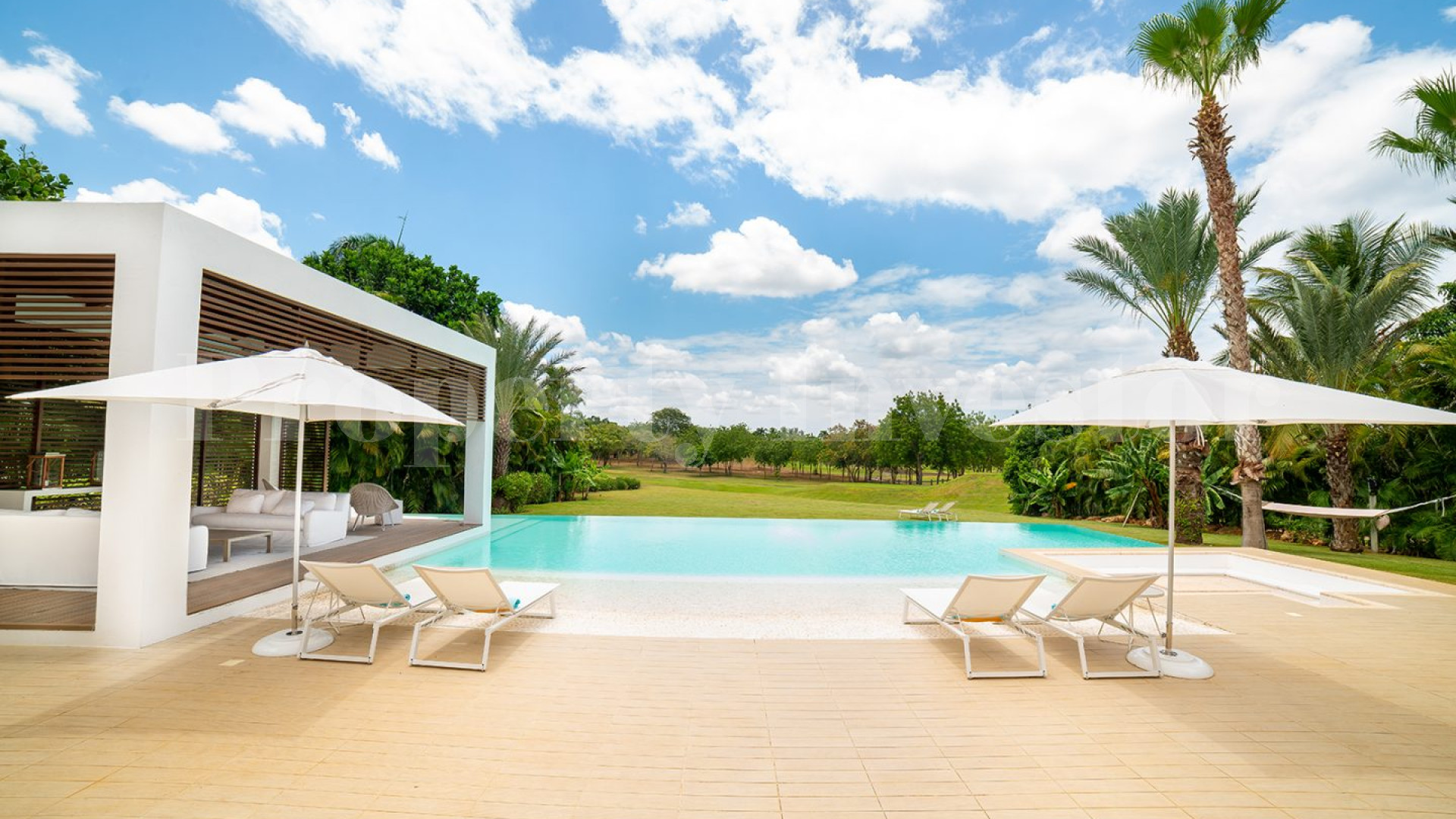 Modern 4 Bedroom Luxury Golf Villa for Sale in La Romana, Dominican Republic