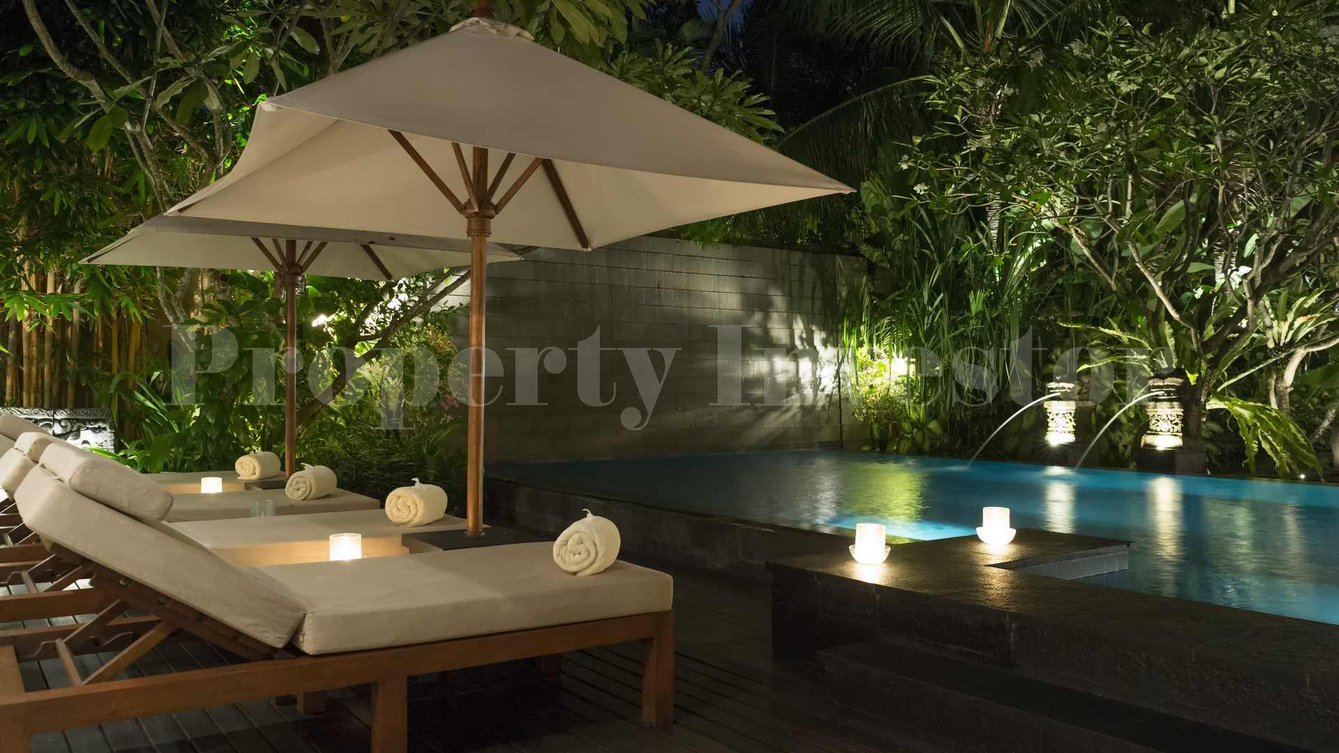 Chic 3 Bedroom Modern Balinese Villa in Prime Location for Sale in Seminyak, Bali