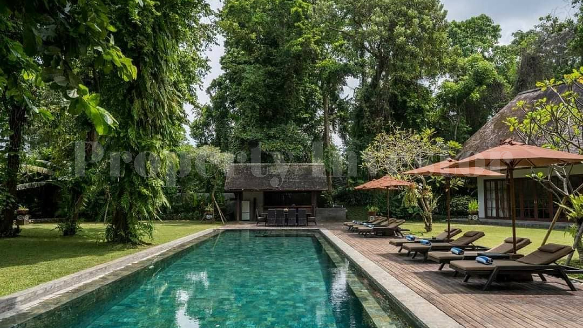 Expansive 7 Bedroom Private Estate with Beautifully Groomed Gardens for Sale in Kerobokan, Bali