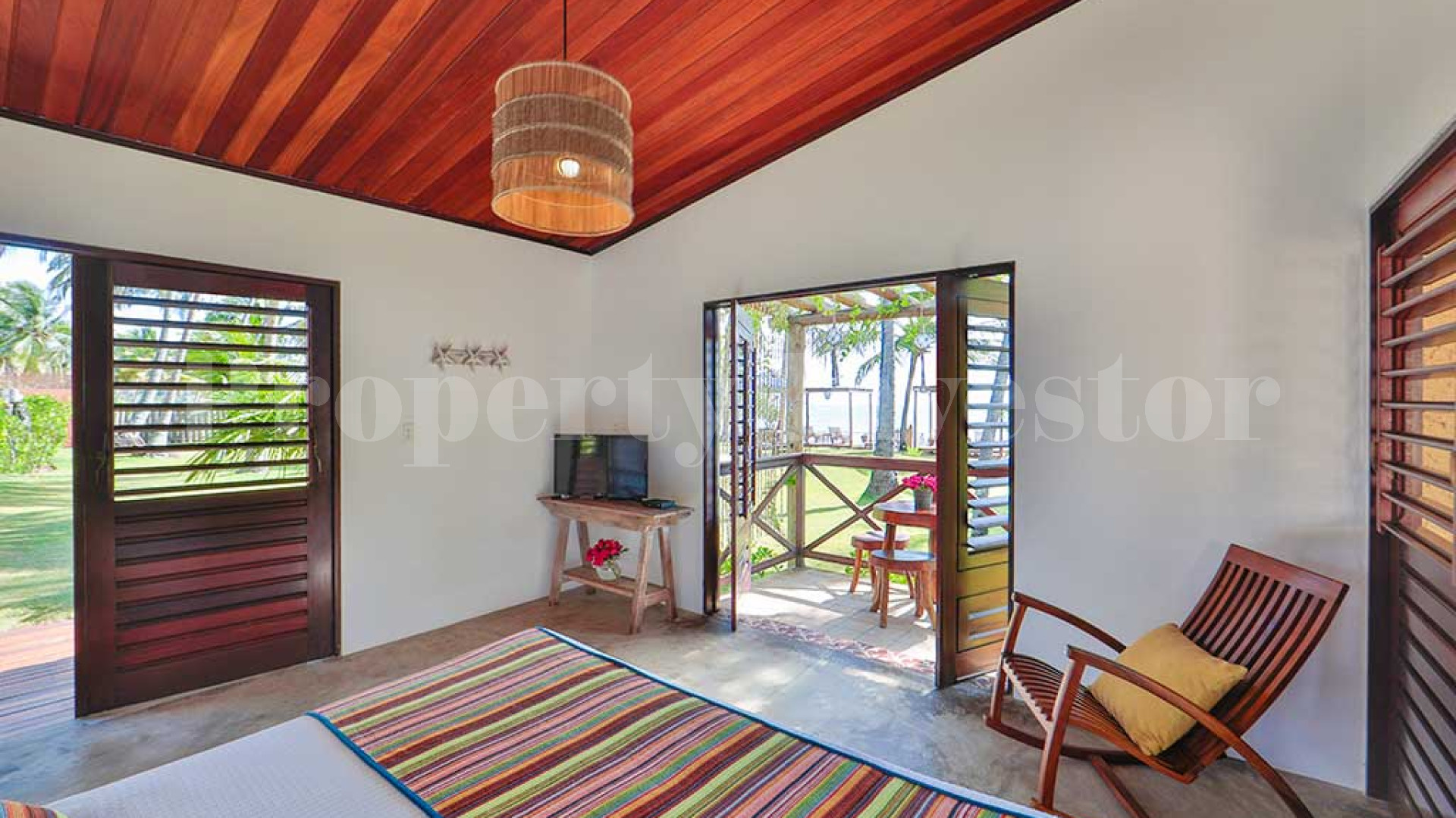 Stunning 8 Chalet Boutique Beachfront Hotel & Gourmet Restaurant Accessible to the Public for Sale in Japaratinga, Brazil