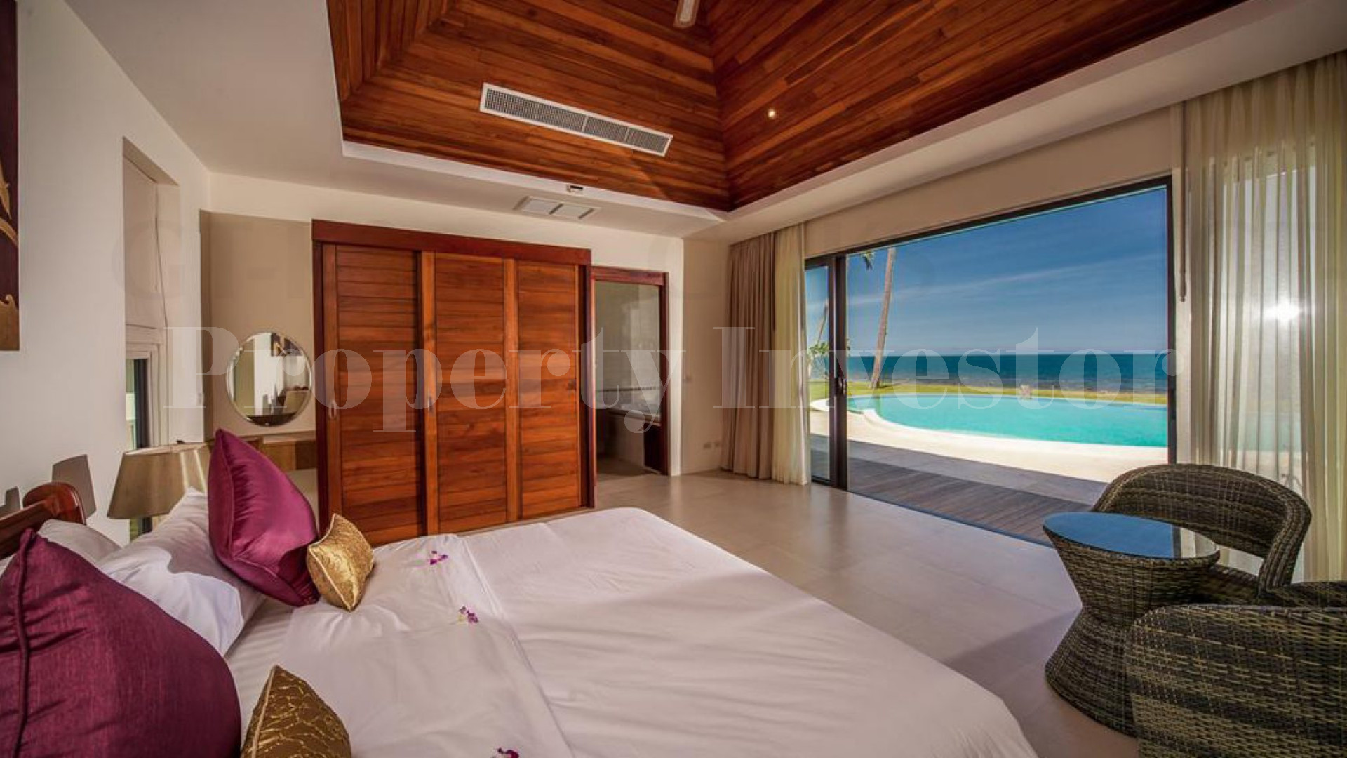 Stunning 4 Bedroom Modern Beachfront Villa with Private Beach Access for Sale in Koh Samui, Thailand