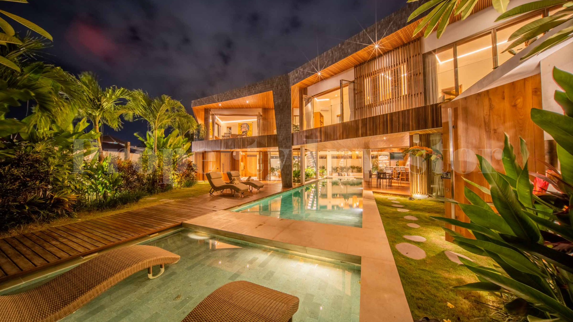 Immaculate 4 Bedroom Ultra-Luxe Villa with High-End Finish for Sale in Canggu Berawa, Bali