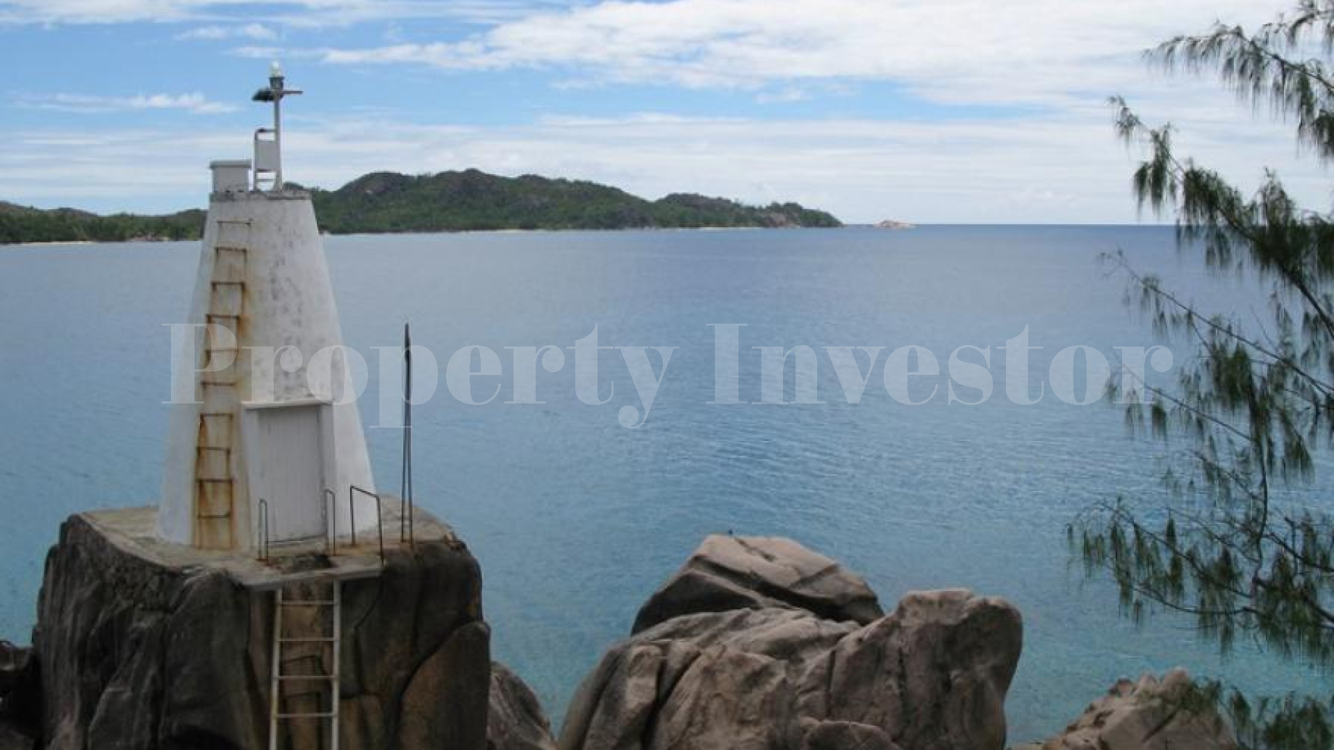 Large 4 Hectare Parcel of Land for Sale on Praslin Island