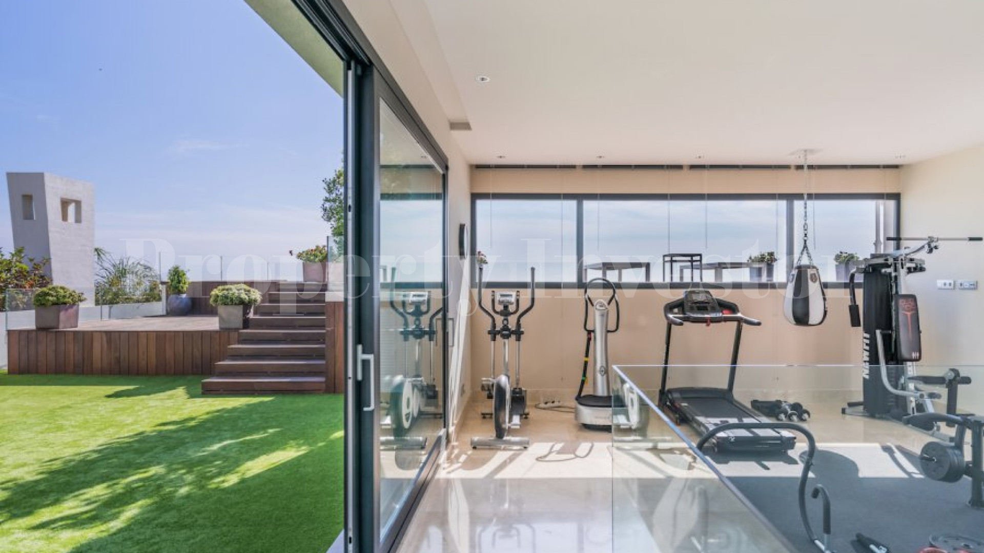 Fabulous 5 Bedroom Duplex Penthouse with Panoramic Sea Views for Sale in Marbella