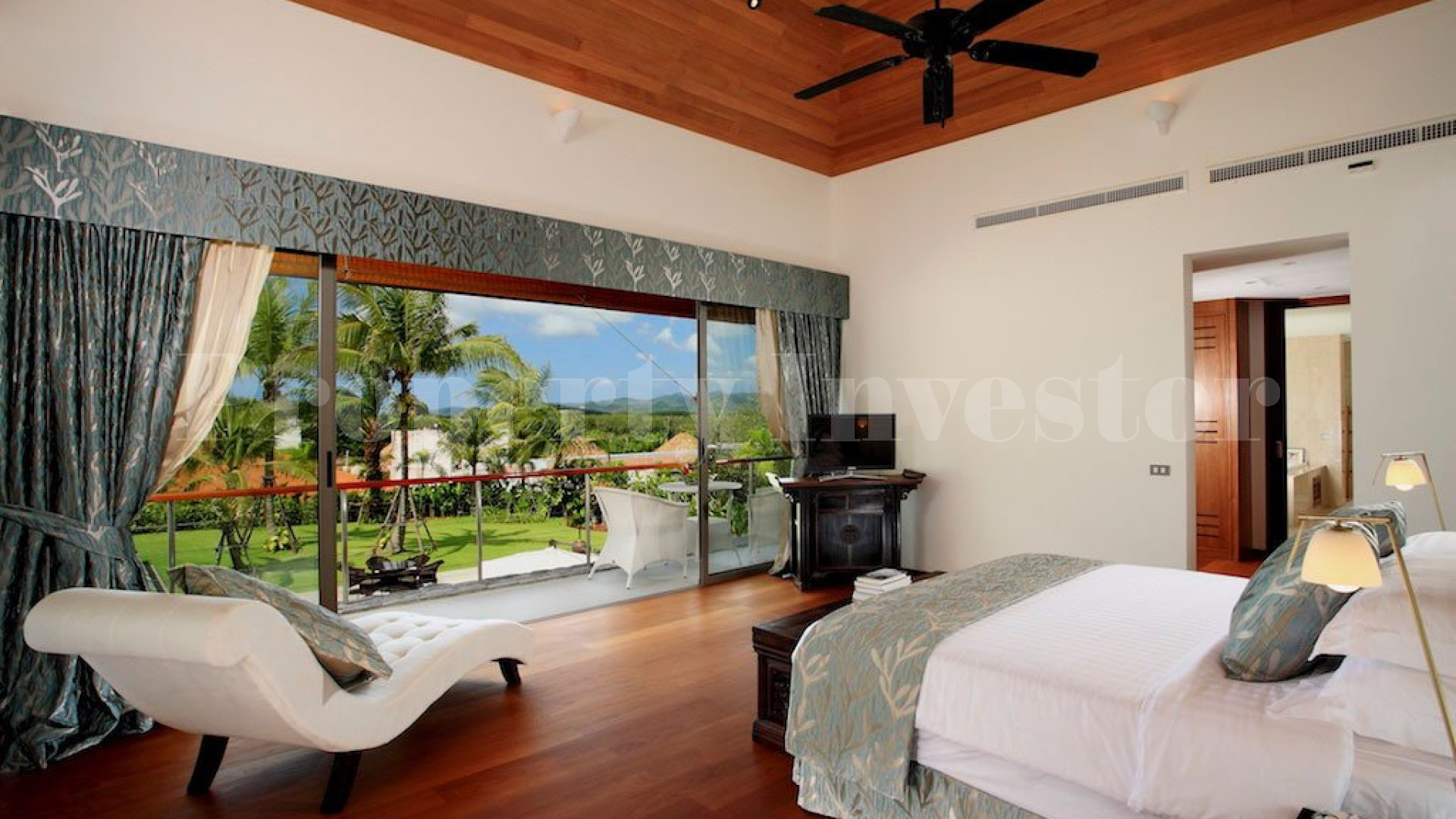 5 Bedroom Luxury Hillside Villa in Layan