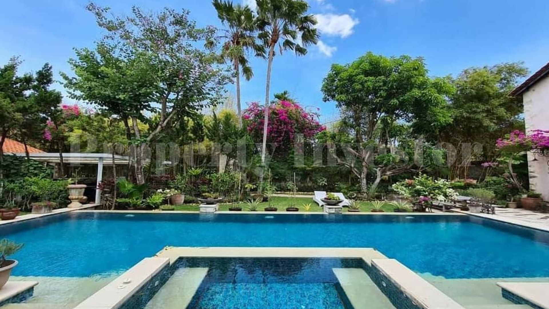 Elegant 3 Bedroom Tuscan Style Villa for Sale in Seminyak, Indonesia