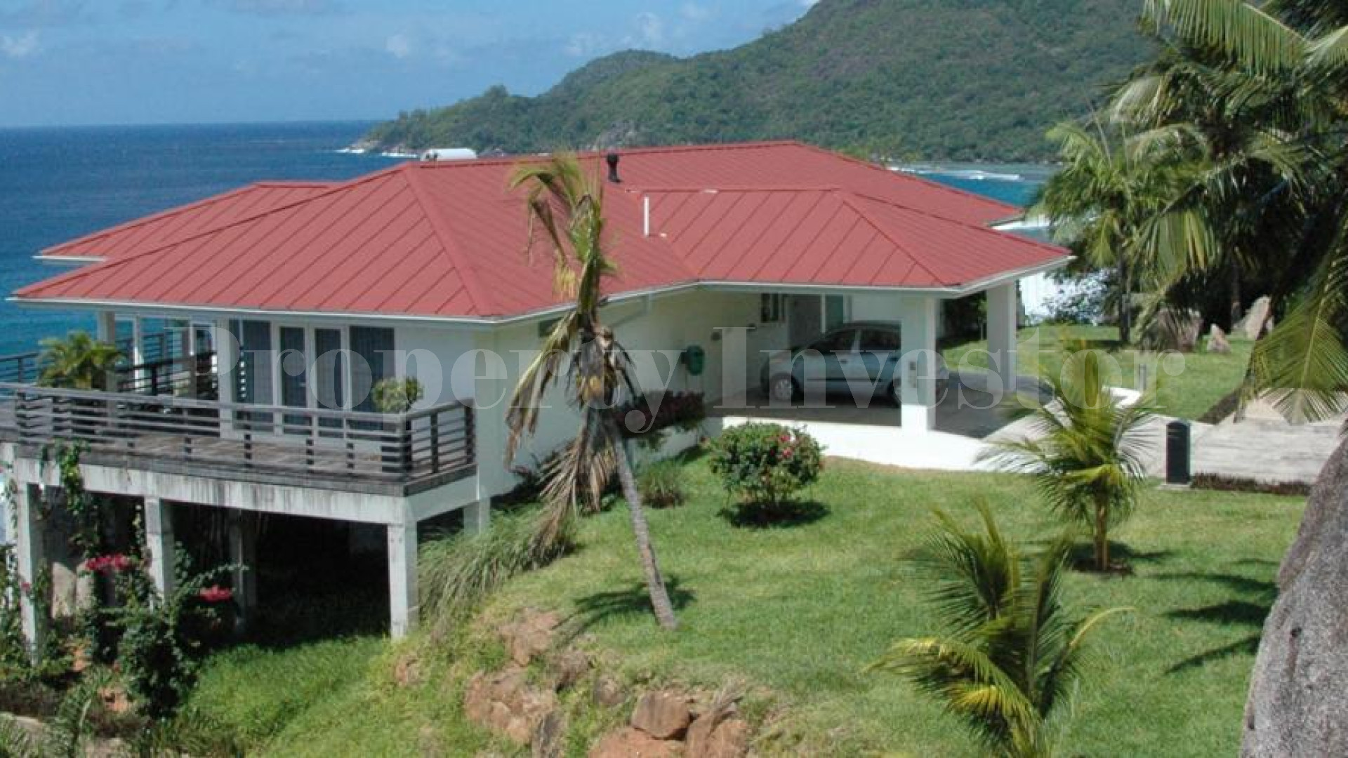 Fantastic 2 Bedroom Luxury Villa with Spectacular Panoramic Sea Views Overlooking Surfer's Beach, Seychelles