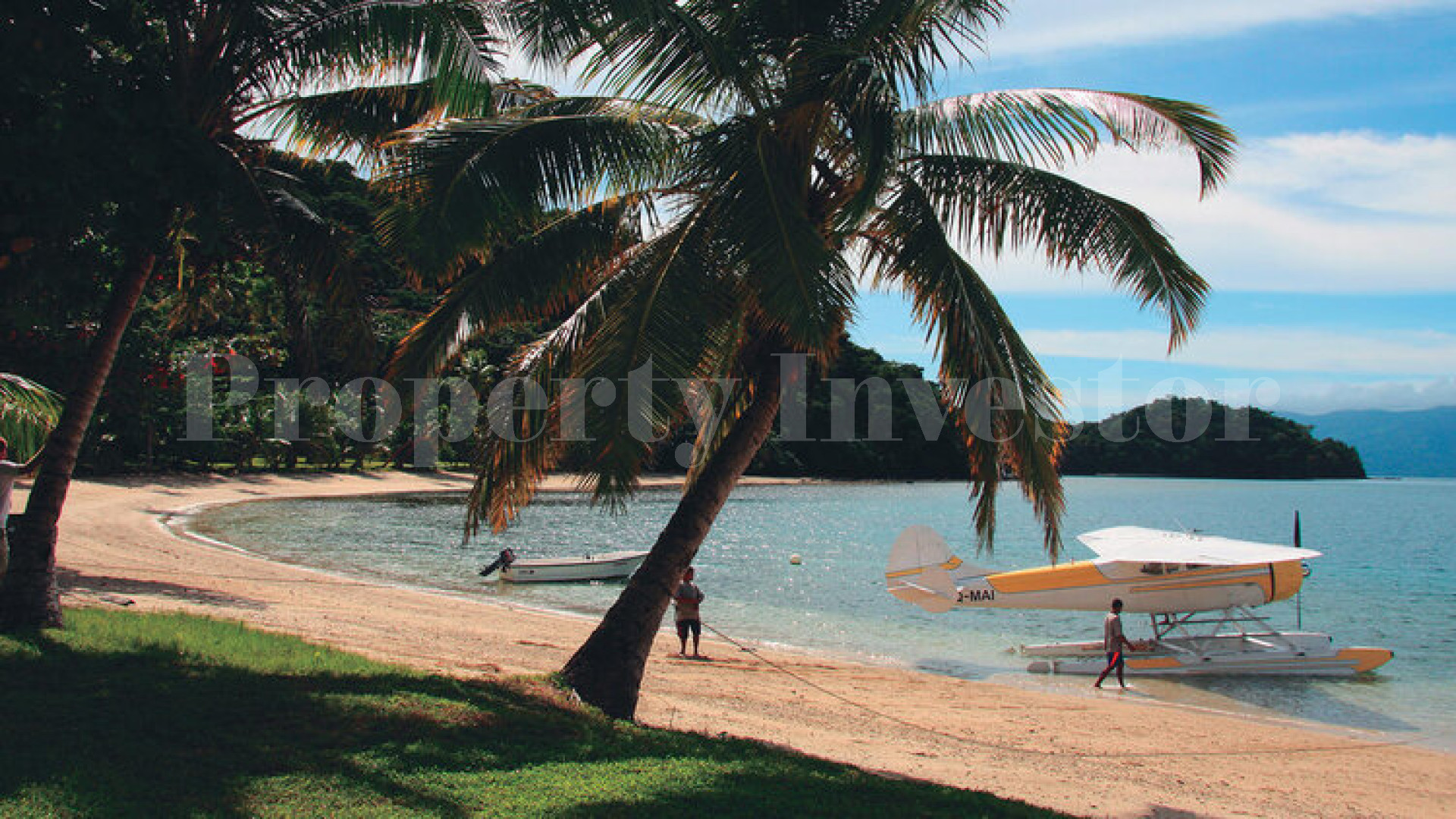 Stunning 4 Bedroom Private Colonial Beach Retreat with 5 Guest Bures & 2 Beach Frontages for Sale on the Rainbow Reef, Fiji