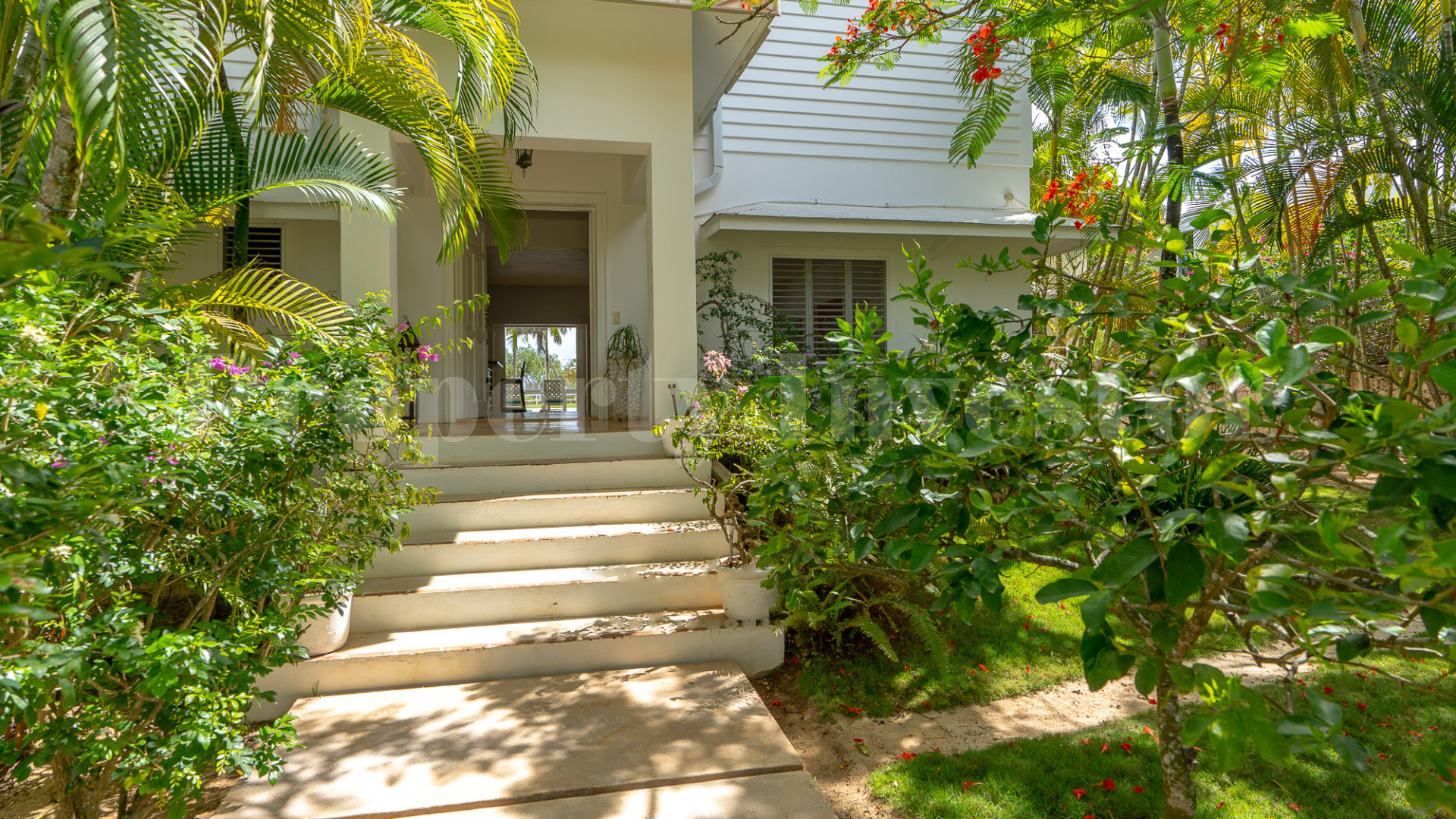 Magnificent 5 Bedroom Private Colonial Style Beachfront Villa for Sale in La Esperanza, Las Terrenas